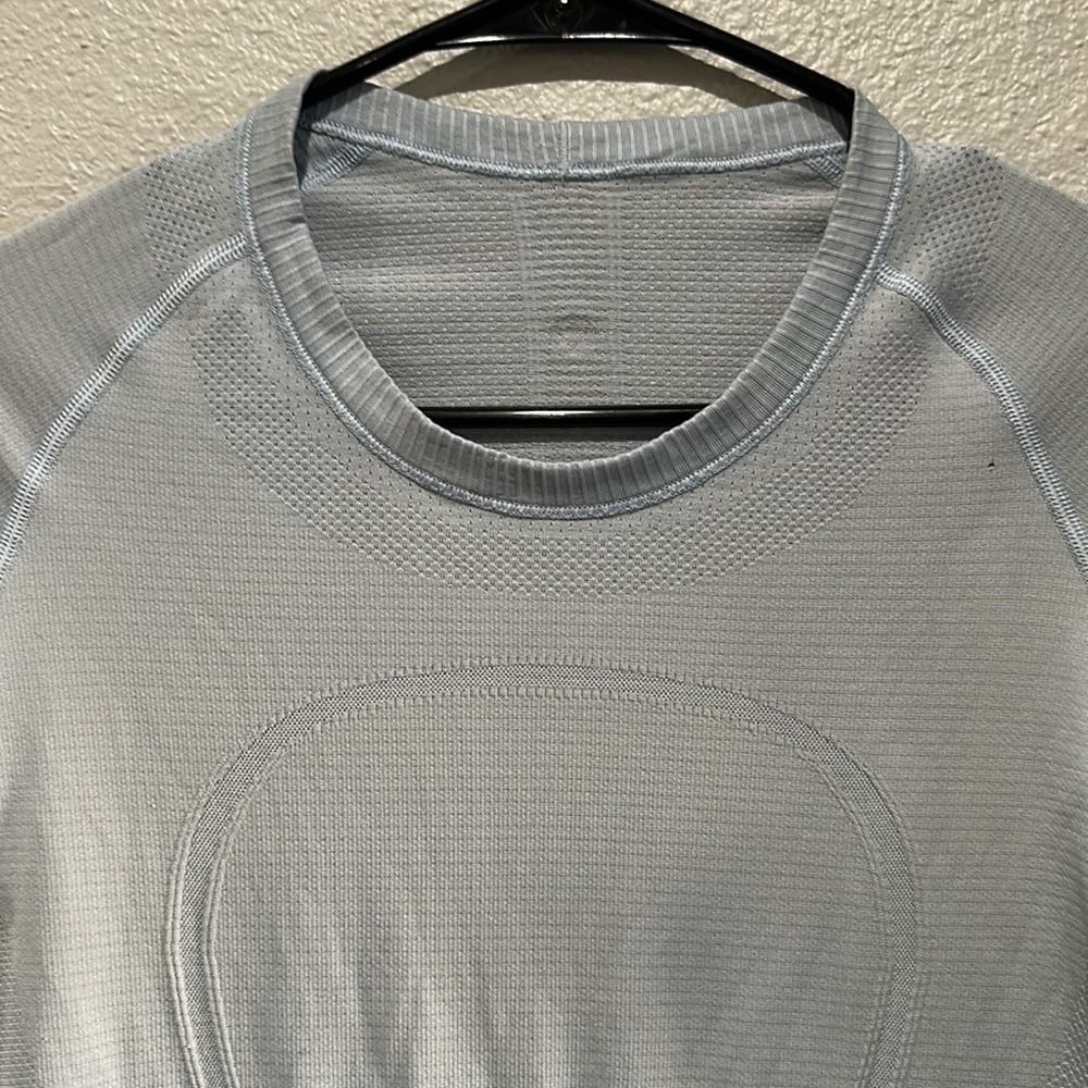 Lululemon Swiftly Tech Long Sleeve FLAWED - Picture 7 of 10